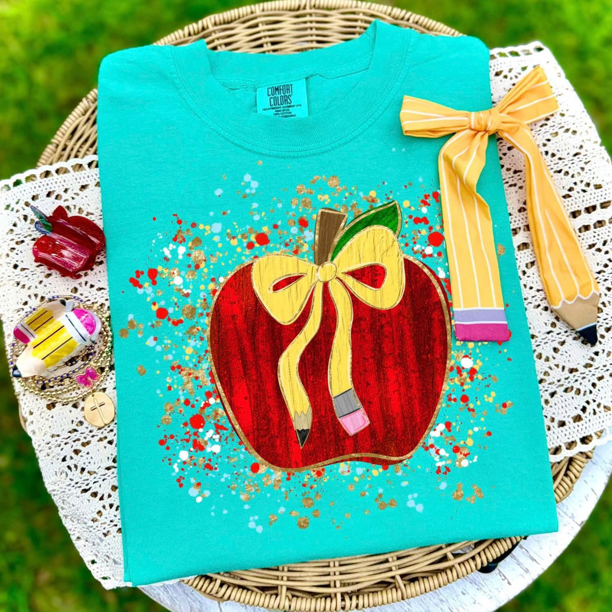 Apple Paint Splatter (Back To School) (Youth)